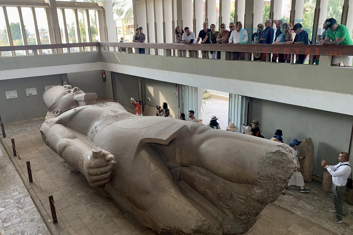 Private Half-Day Tour: Saqqara Step Pyramid & Dahshur